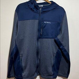 Columbia Men's Dark Blue Performance Hoodie Size LARGE